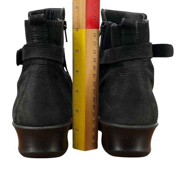 ECCO Felicia Cross Buckle ANKLE Leather Booties Womens SZ 42 Wedge Black Comfort - Picture 7 of 11